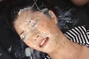 wwwyoujizzcom美女